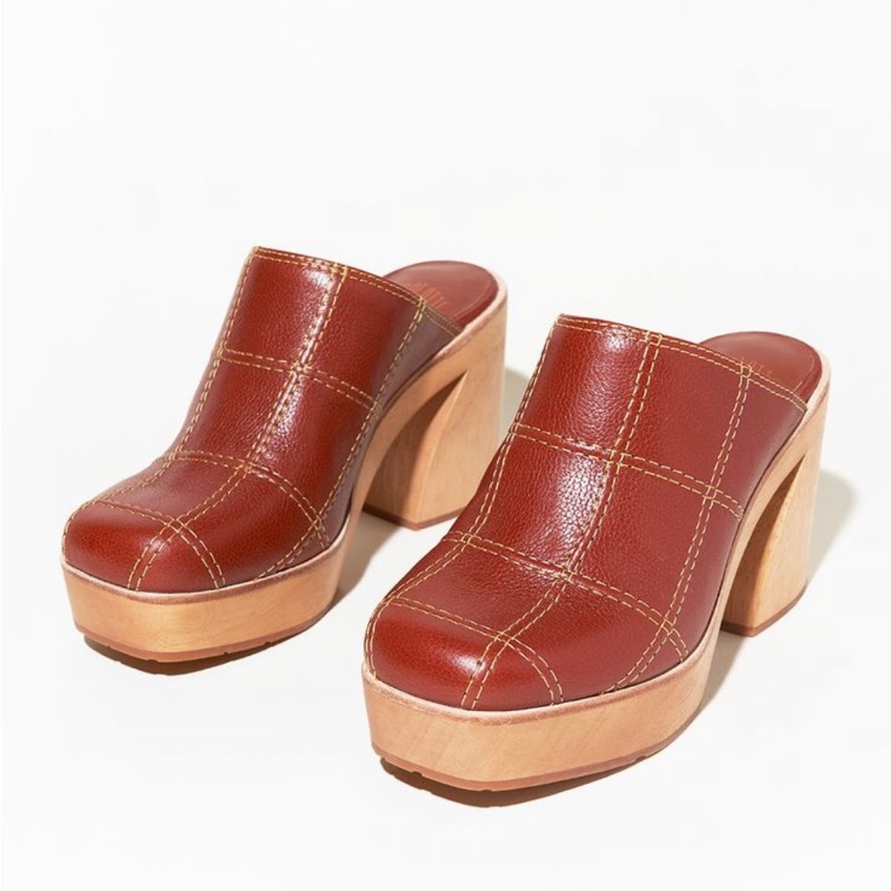 CHARLOTTE STONE Celeste clog in hickory size 9 ( work only a few times)